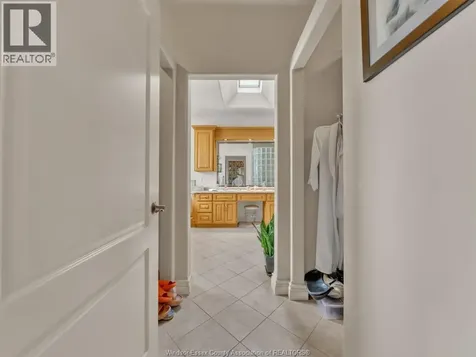 1841 Talbot Road West Kingsville ON N9Y 2E4
