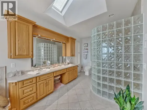 1841 Talbot Road West Kingsville ON N9Y 2E4