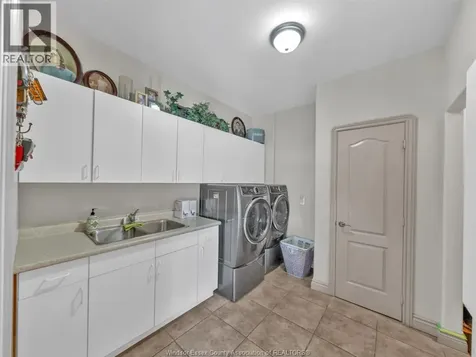 1841 Talbot Road West Kingsville ON N9Y 2E4