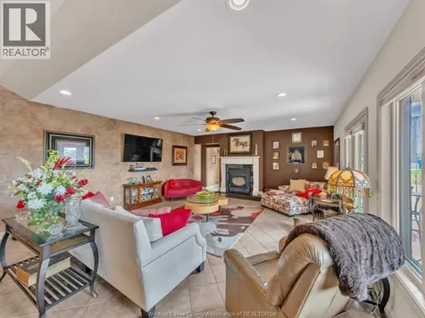 1841 Talbot Road West Kingsville ON N9Y 2E4
