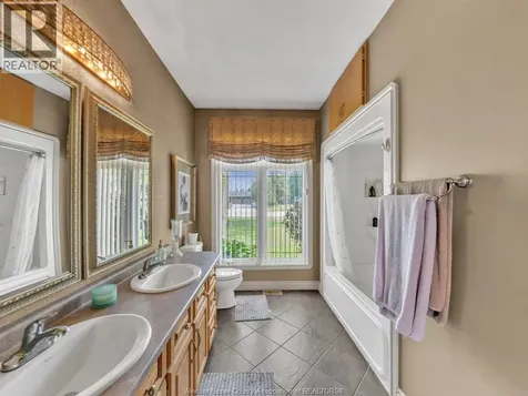 1841 Talbot Road West Kingsville ON N9Y 2E4