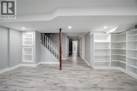 84 Andriana Crescent Markham ON L6B 0C8
