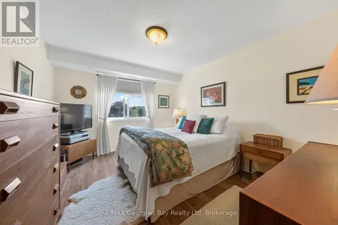 4 Beck Boulevard Penetanguishene ON L9M 2H3