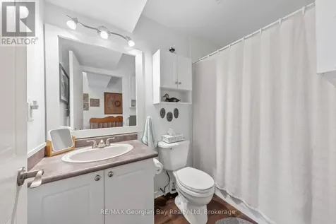 4 Beck Boulevard Penetanguishene ON L9M 2H3
