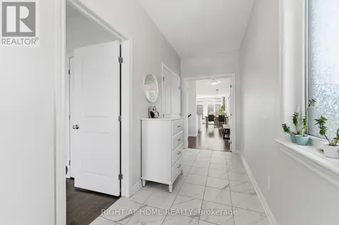 272 Maygrass Way Ottawa ON K2S 2K9