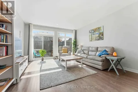 272 Maygrass Way Ottawa ON K2S 2K9