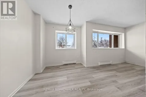 2044 Arrowsmith Drive Ottawa ON K1J 7V8