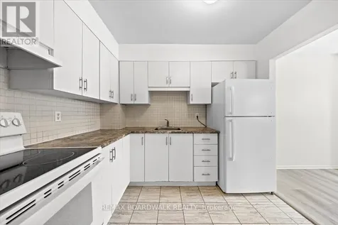 2044 Arrowsmith Drive Ottawa ON K1J 7V8
