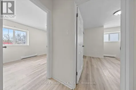 2044 Arrowsmith Drive Ottawa ON K1J 7V8