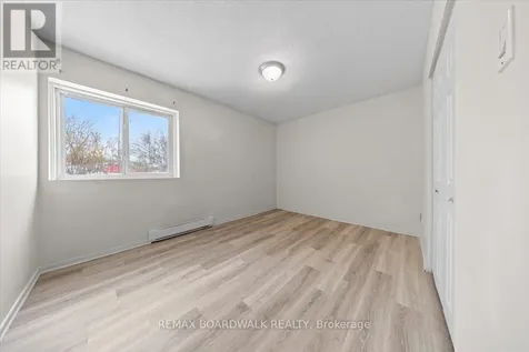 2044 Arrowsmith Drive Ottawa ON K1J 7V8