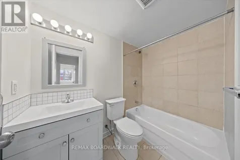 2044 Arrowsmith Drive Ottawa ON K1J 7V8