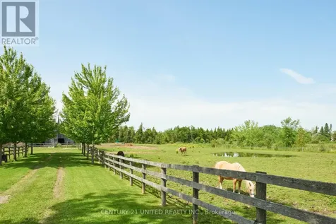 1662 11th Line Selwyn ON K0L 2H0