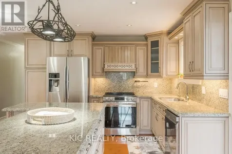 1247 Gail Park Drive Selwyn ON K0L 1T0