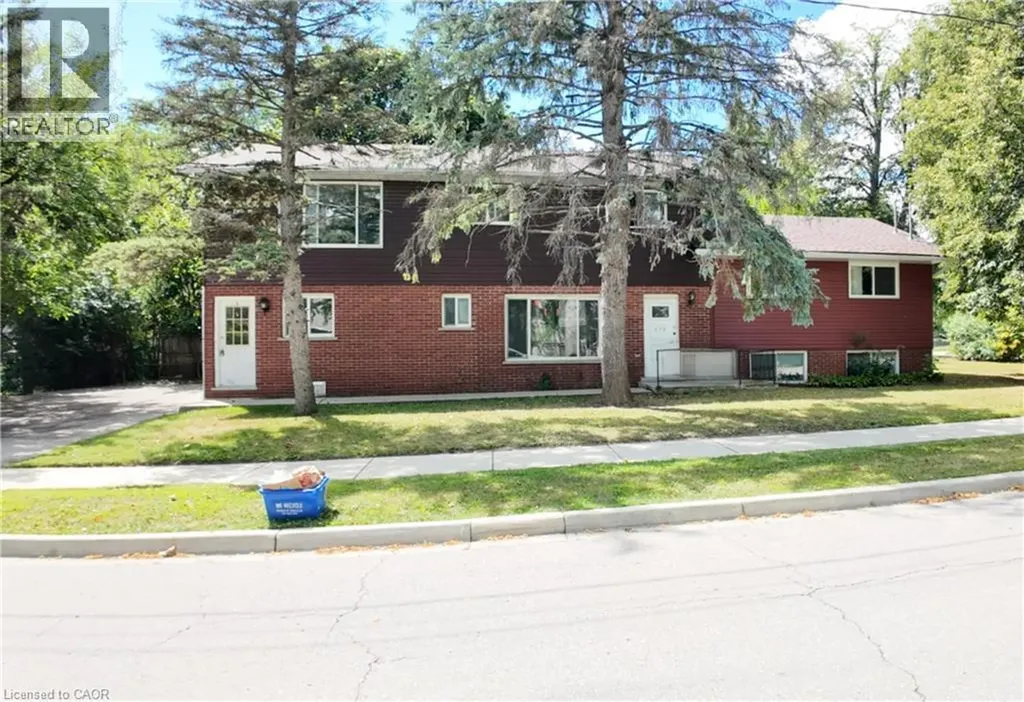 379 Holly Street Waterloo ON N2L 4G5