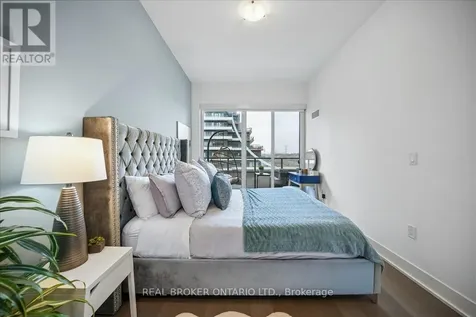 20 Shore Breeze Drive Toronto (mimico) ON M8V 0C7