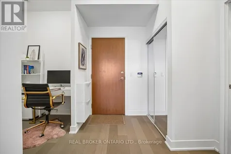 20 Shore Breeze Drive Toronto (mimico) ON M8V 0C7