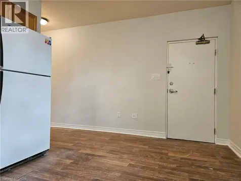 216 Parkdale Avenue North Hamilton ON L8H 5X5