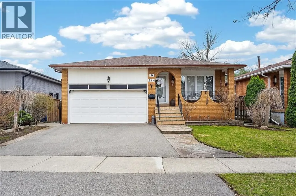 344 Enfield Road Burlington ON L7T 4E8