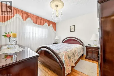 344 Enfield Road Burlington ON L7T 4E8