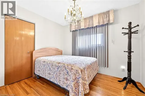 344 Enfield Road Burlington ON L7T 4E8