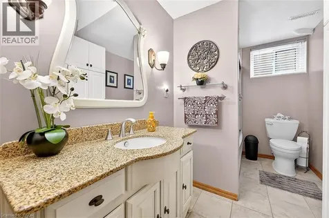344 Enfield Road Burlington ON L7T 4E8