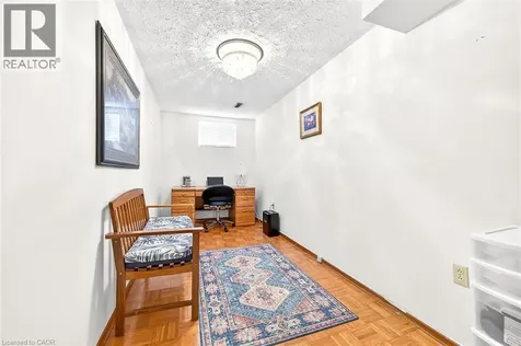 344 Enfield Road Burlington ON L7T 4E8