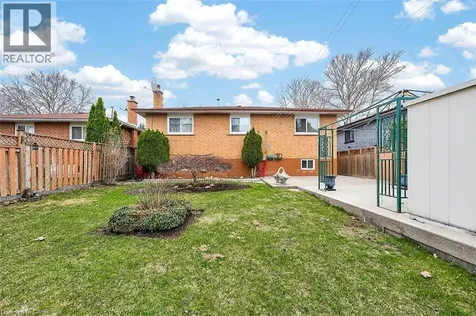 344 Enfield Road Burlington ON L7T 4E8