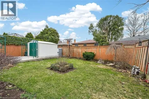 344 Enfield Road Burlington ON L7T 4E8
