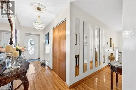 344 Enfield Road Burlington ON L7T 4E8