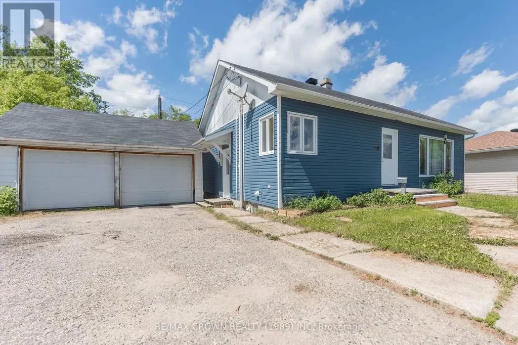 30 Pine Crescent Kapuskasing ON P5N 1X7