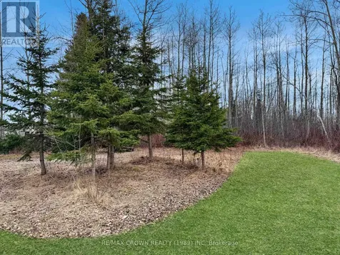 30 Pine Crescent Kapuskasing ON P5N 1X7