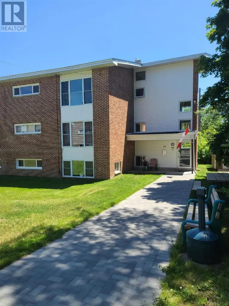 25 Mississauga Ave # 33 Elliot Lake ON P5A 1E1
