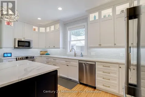 210 Minnesota Street Collingwood ON L9Y 3S5