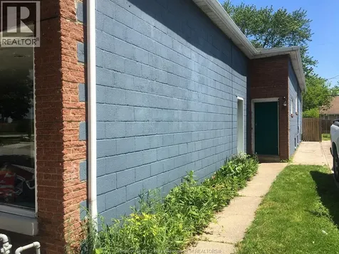 1126 California Avenue Windsor ON N9B 2Z9