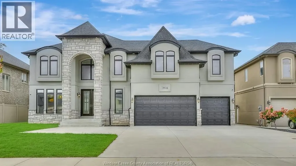 3934 Lasalle Woods Boulevard Lasalle ON N9H 0G6