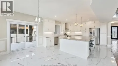 3934 Lasalle Woods Boulevard Lasalle ON N9H 0G6