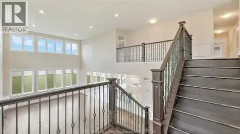 3934 Lasalle Woods Boulevard Lasalle ON N9H 0G6