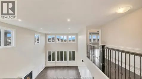 3934 Lasalle Woods Boulevard Lasalle ON N9H 0G6