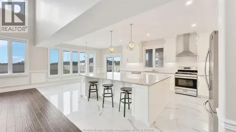 3934 Lasalle Woods Boulevard Lasalle ON N9H 0G6