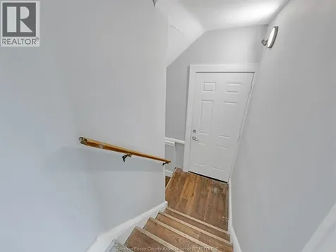353 Indian Road Windsor ON N9E 2M1