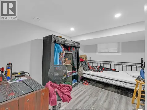 353 Indian Road Windsor ON N9E 2M1