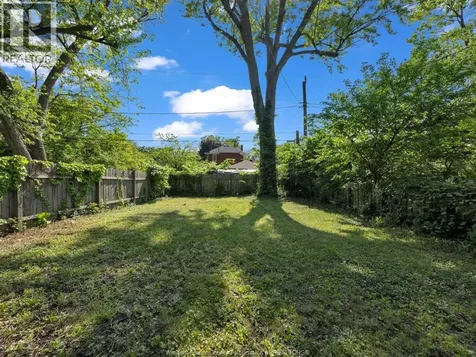 353 Indian Road Windsor ON N9E 2M1