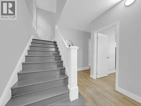 353 Indian Road Windsor ON N9E 2M1