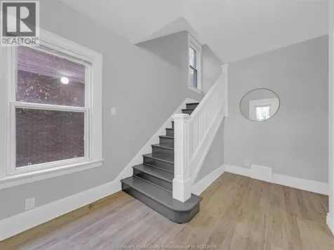353 Indian Road Windsor ON N9E 2M1