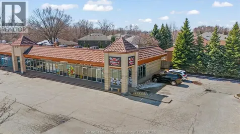 3395 Howard Avenue Windsor ON N9E 3N6