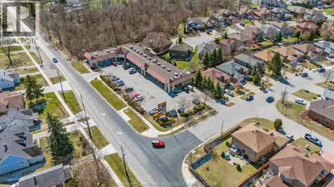 3395 Howard Avenue Windsor ON N9E 3N6