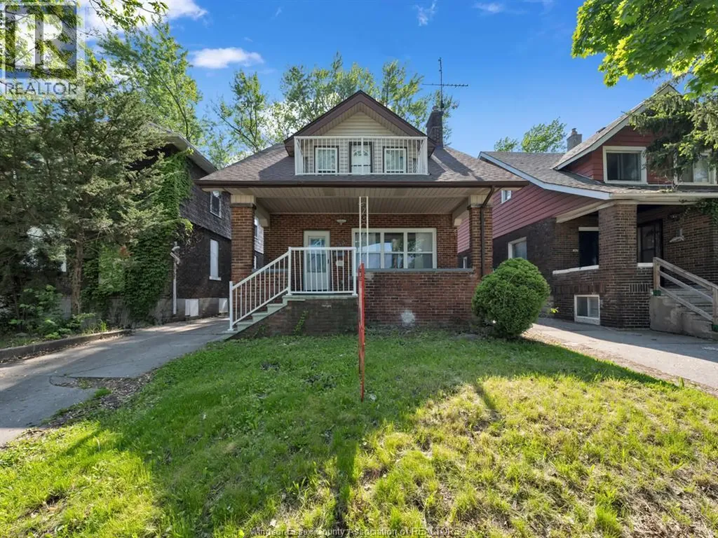 353 Indian Road Windsor ON N9E 2M1
