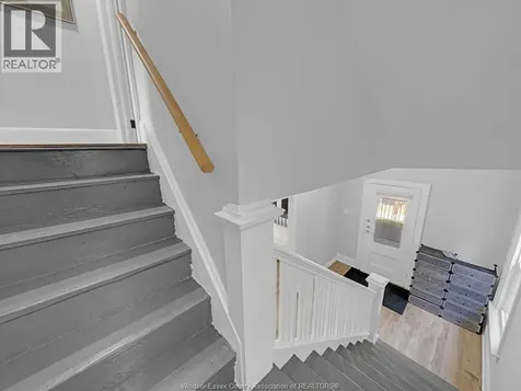 353 Indian Road Windsor ON N9E 2M1