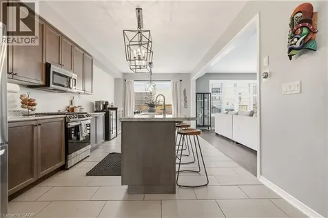 105 Larry Crescent Caledonia ON N3W 0B2
