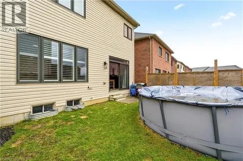 105 Larry Crescent Caledonia ON N3W 0B2